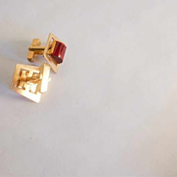 Red and Gold Vintage Cufflinks - Picture 2 of 2
